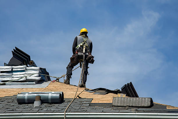 Professional Emergency Roof Repair technician working in Lynbrook, NY
